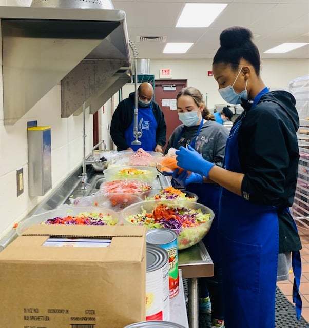 Saginaw County Youth Ambassadors Volunteer at East Side Soup Kitchen